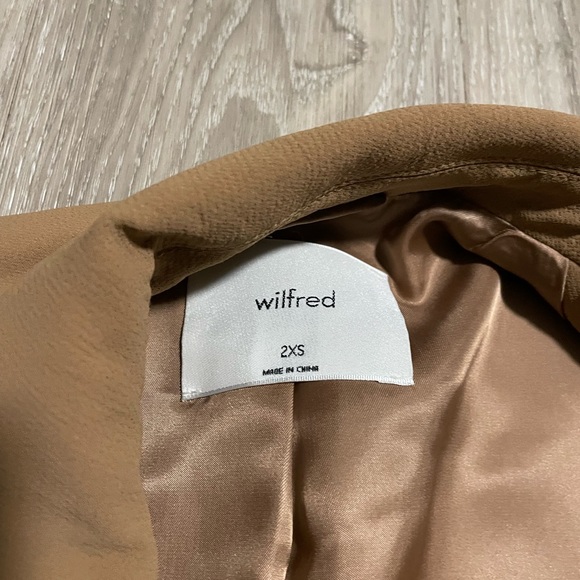 Aritzia Wilfred Cherrelle Blazer - Picture 6 of 11